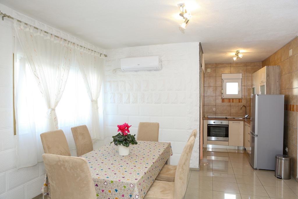 Apartment Rogosic * Split