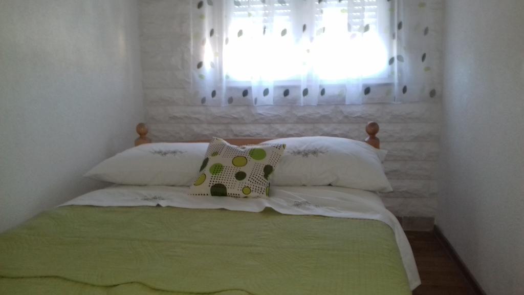 Apartment Rogosic *